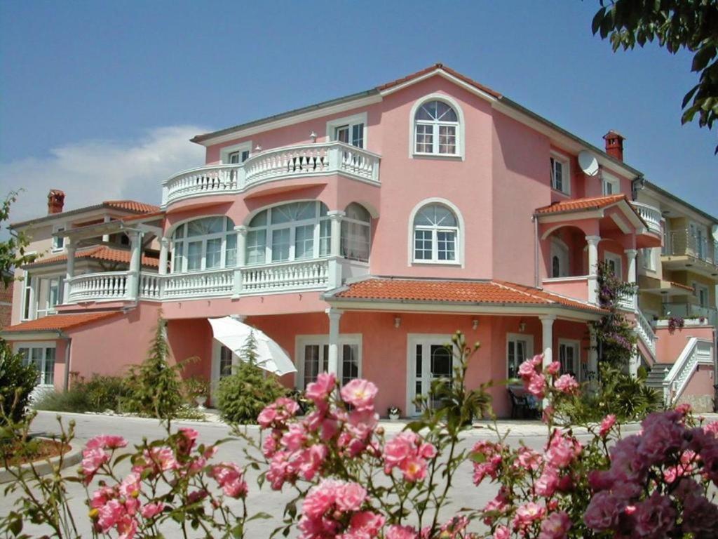 Hotel Villa Vera 2 Fažana Buitenkant foto